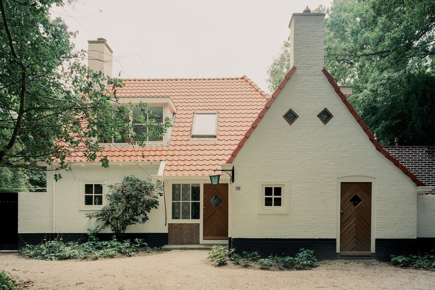 Transformatie en aanbouw met robuuste uitstraling